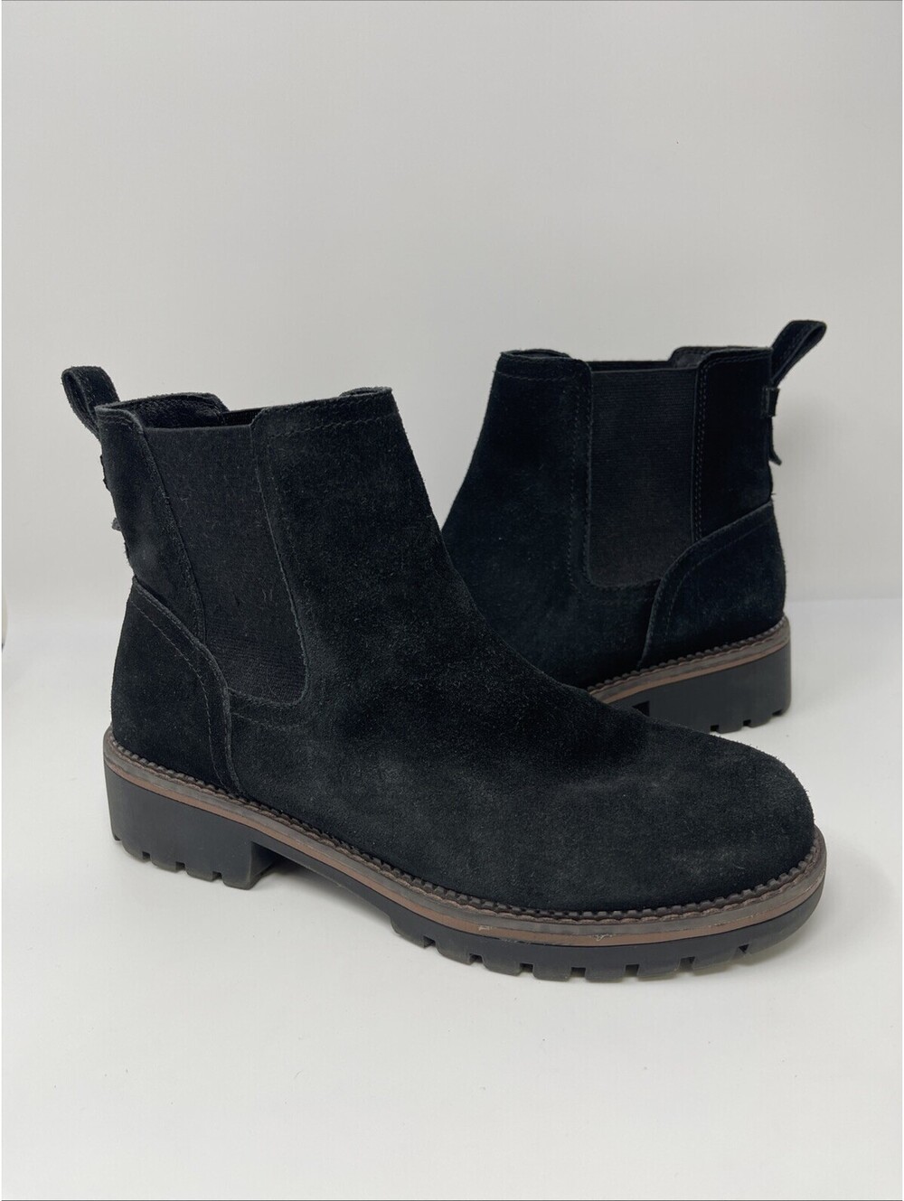 Crown Vintage Boots Women's 8.5W Black Suede Lug Sole Ankle Pull On Chelsea